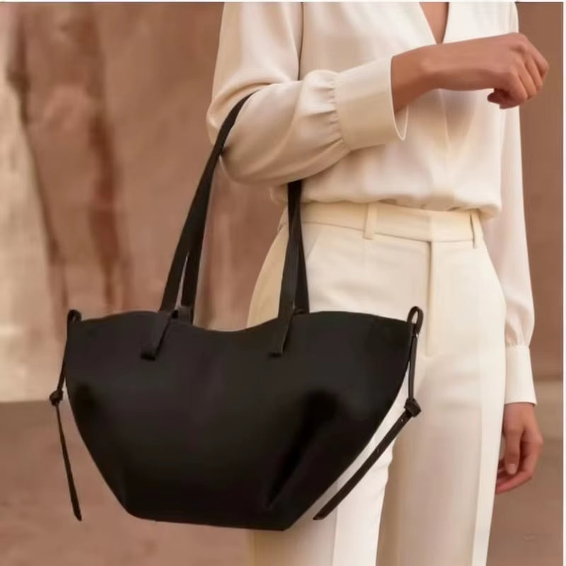 Stylish Ladies Large Capacity Wing Shoulder Bag Solid Color Travel Tote Suitable for Commuting and Shopping